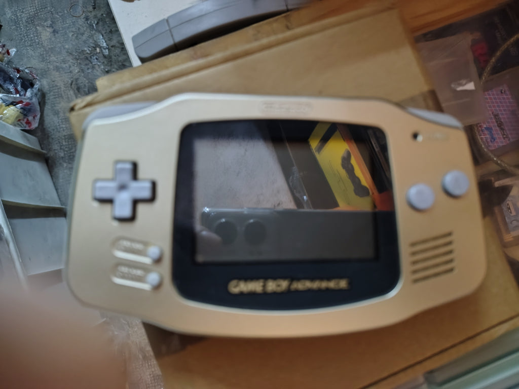 GAME BOY ADVANCE ORO BOXATO