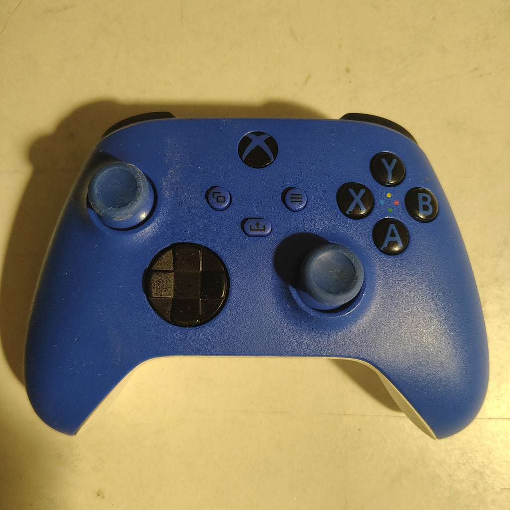 Xbox Wireless Controller Shock Blue - Wireless And Bluetooth Connectivity