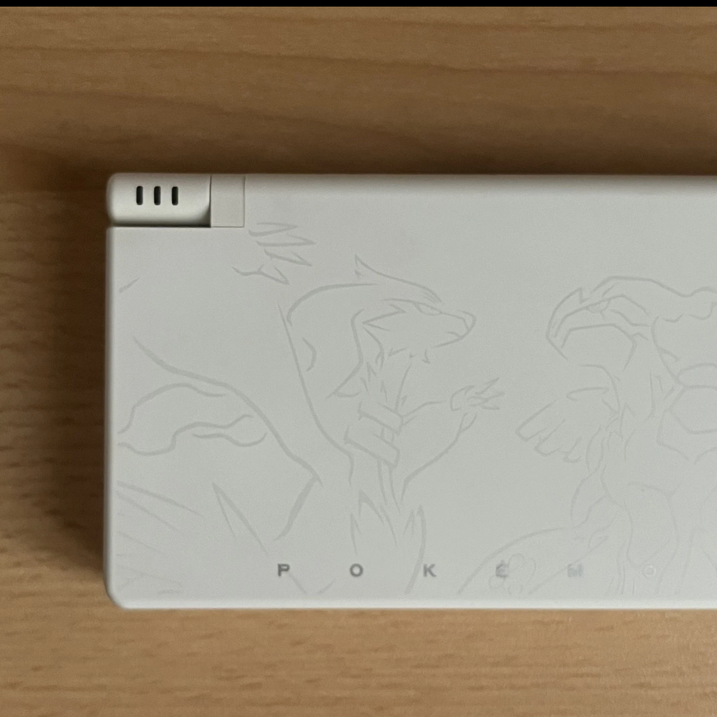 Nintendo DSi Pokemon bianca edizione speciale Zekrom e Reshiram BOXATA ITA