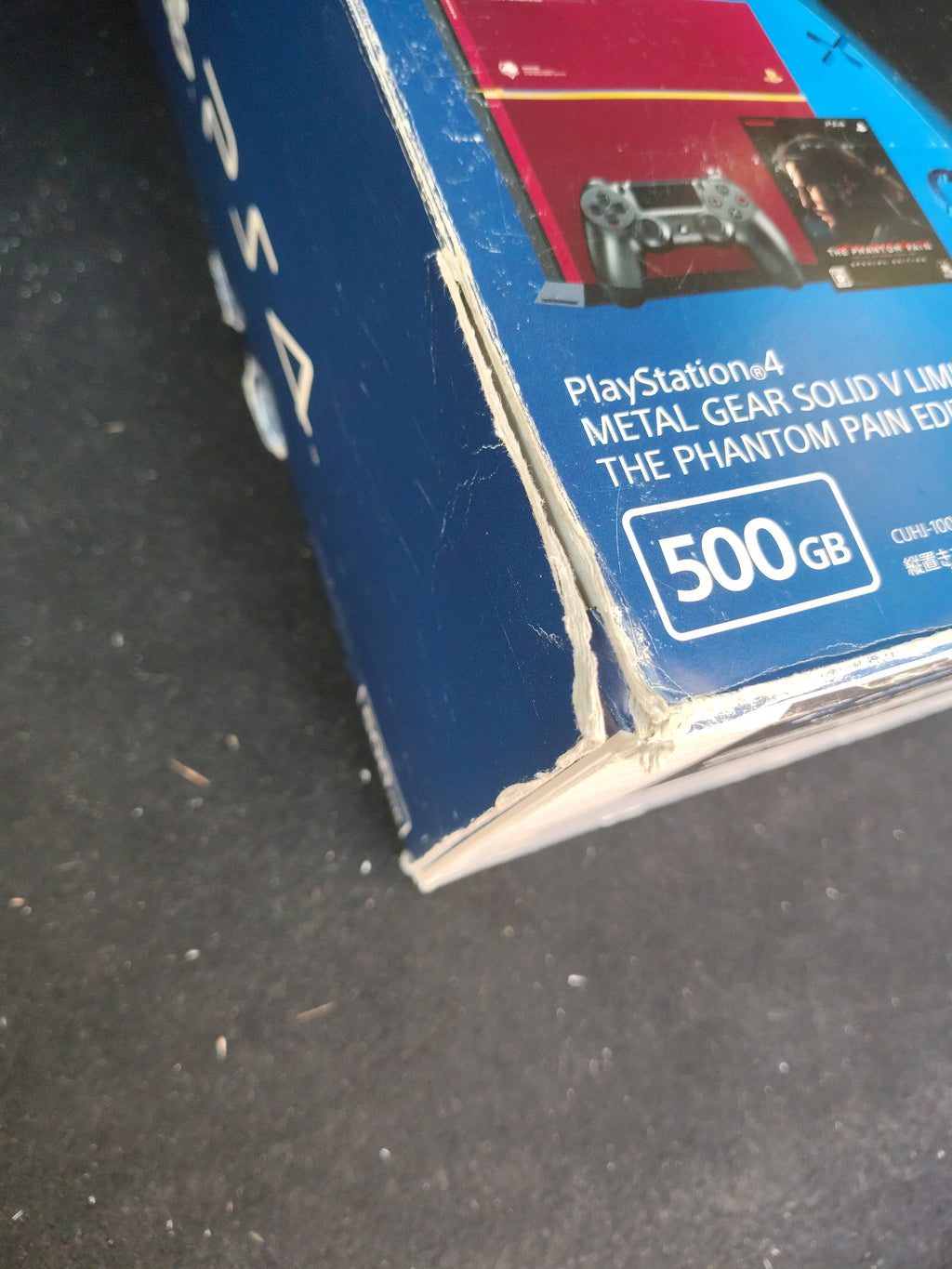 PlayStation 4 METAL GEAR SOLID V LIMITED PACK THE PHANTOM PAIN EDITION