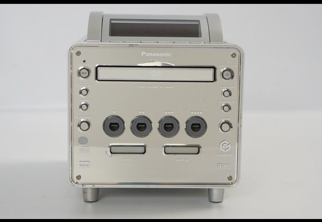 Console GAMECUBE Q in scatola Panasonic ( leggere)