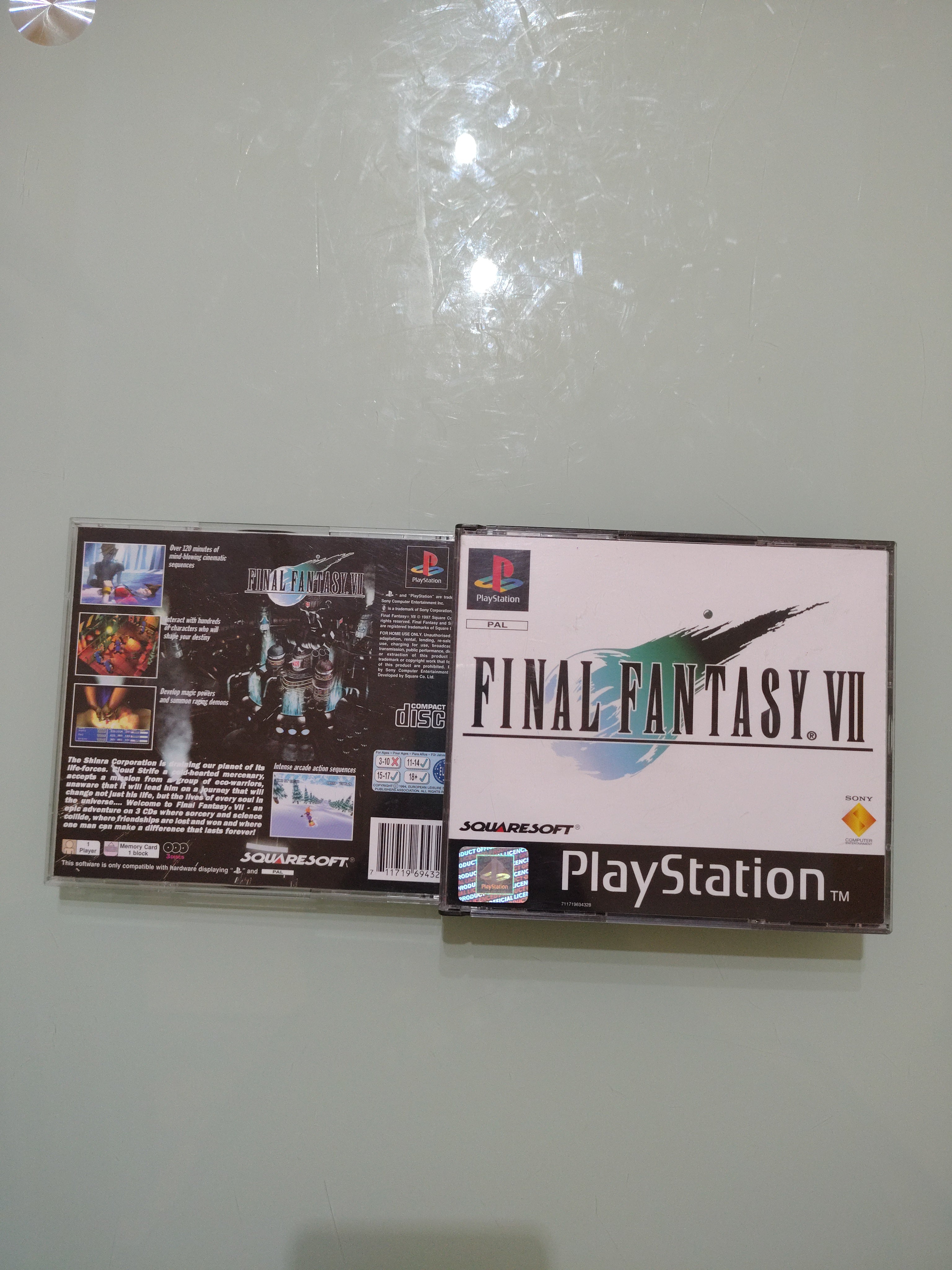 Final Fantasy VII 7 GIOCO PS1 INGLESE