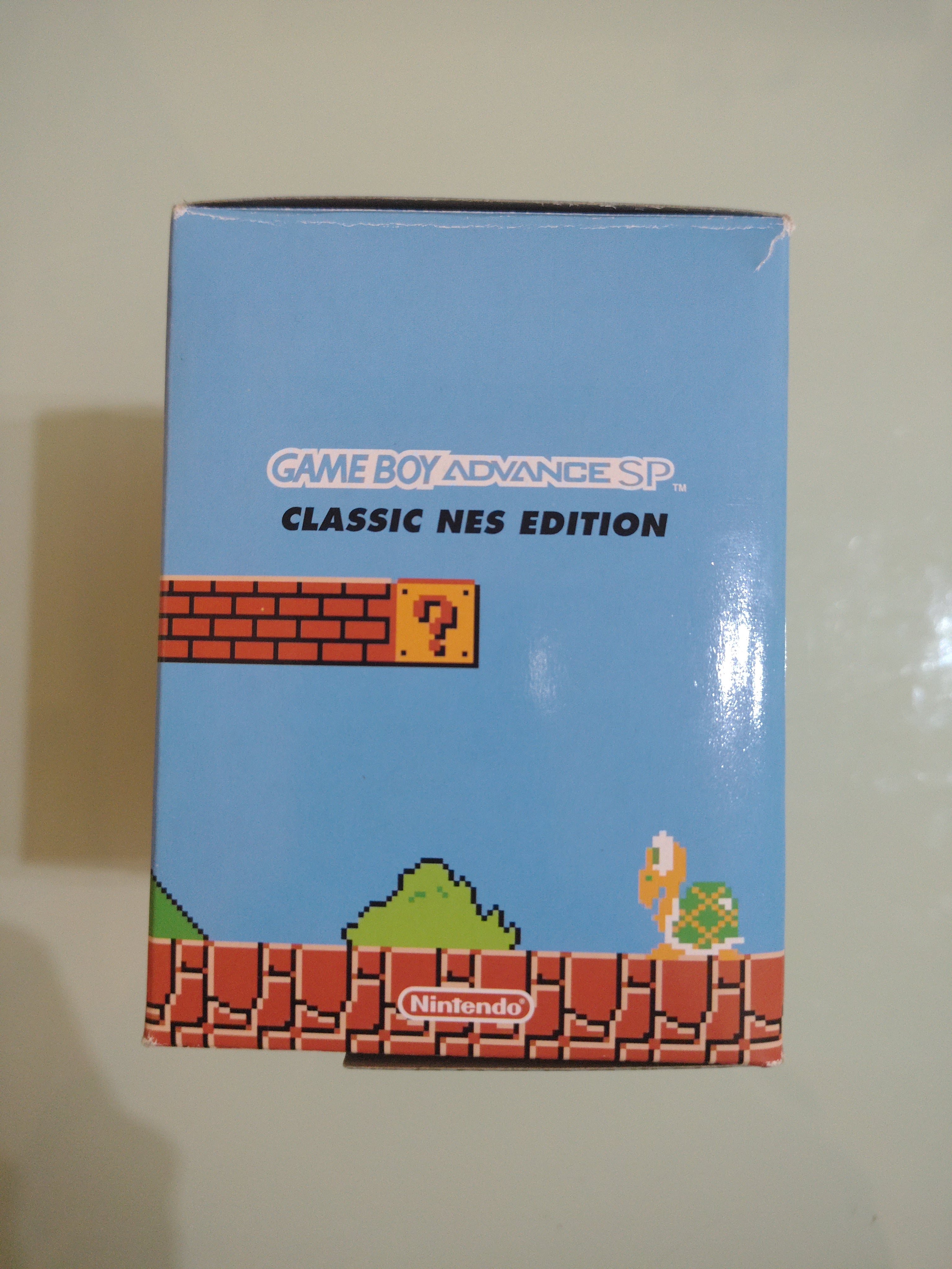Game Boy Advance SP Nes Limited Edition