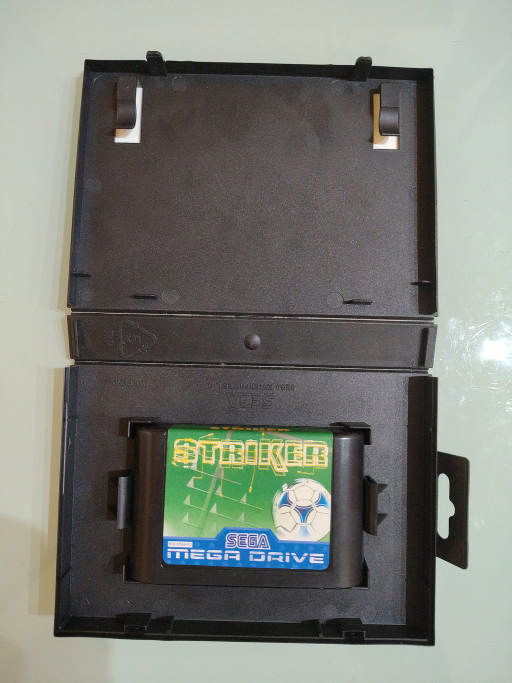 SEGA SPORTS STRIKER SEGA MEGA DRIVE  GIOCO USATO PAL VERSION