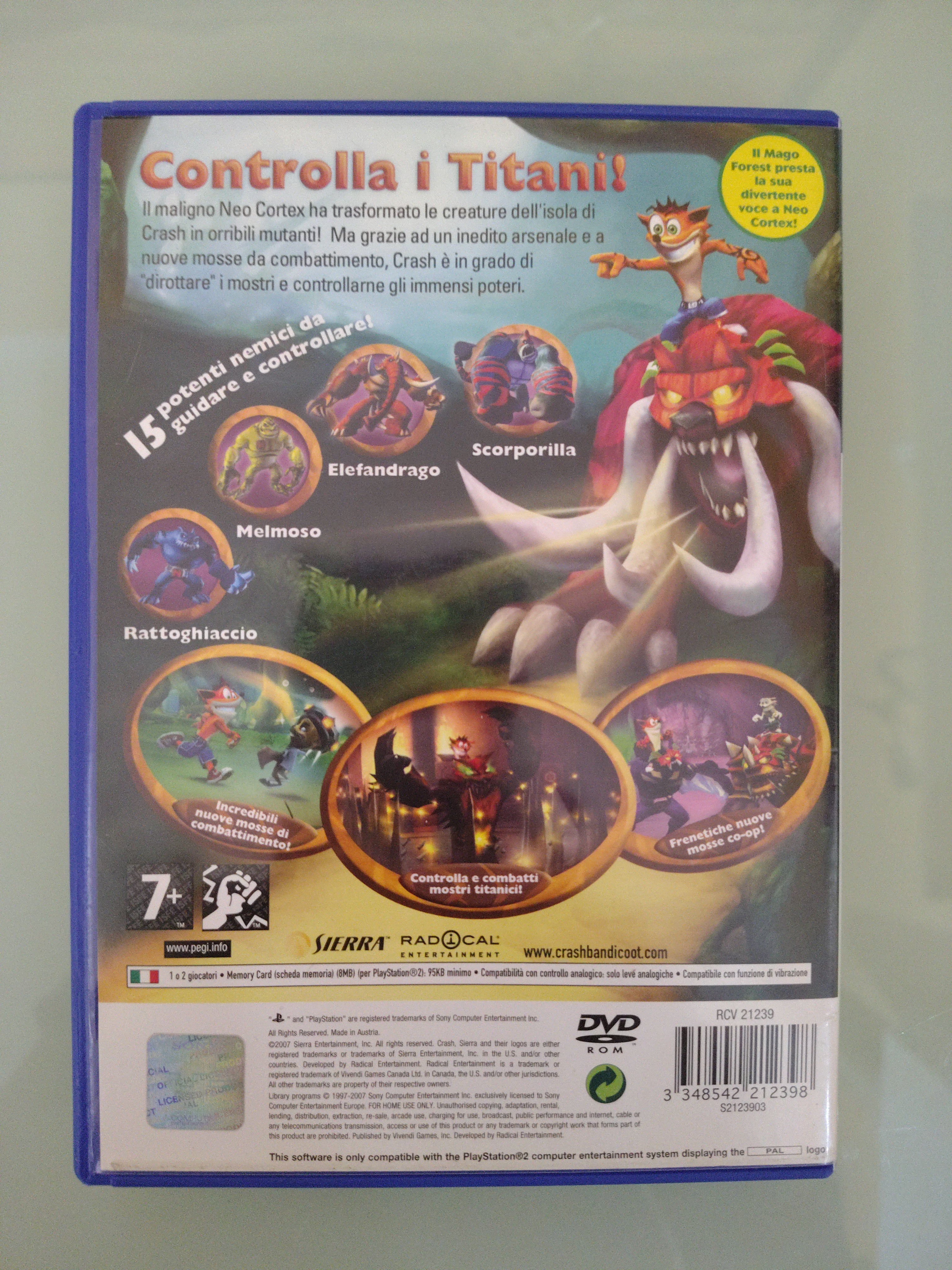 CRASH OF THE TITANS ( no DVD) ottime condizioni