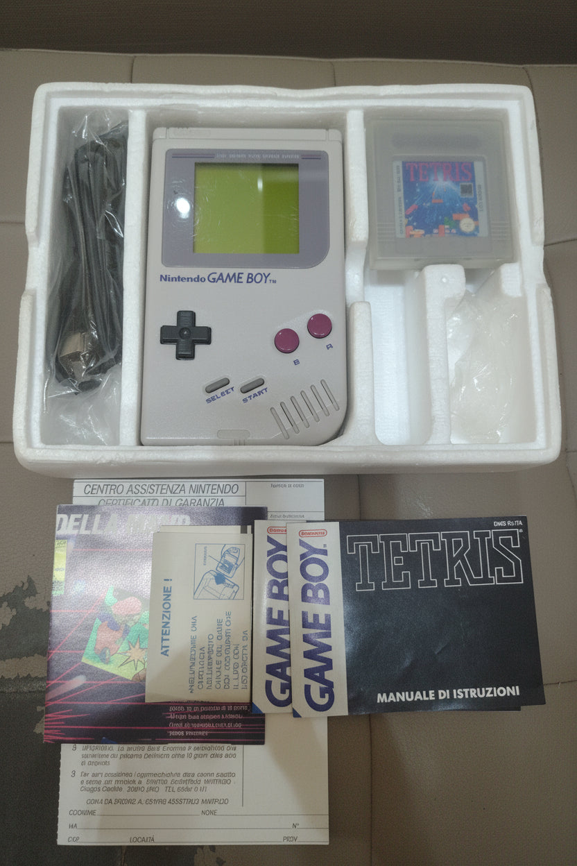 # Nintendo Gameboy Original DMG-01 scatola originale  + TETRIS ( PORTAITLE) LEGGERE