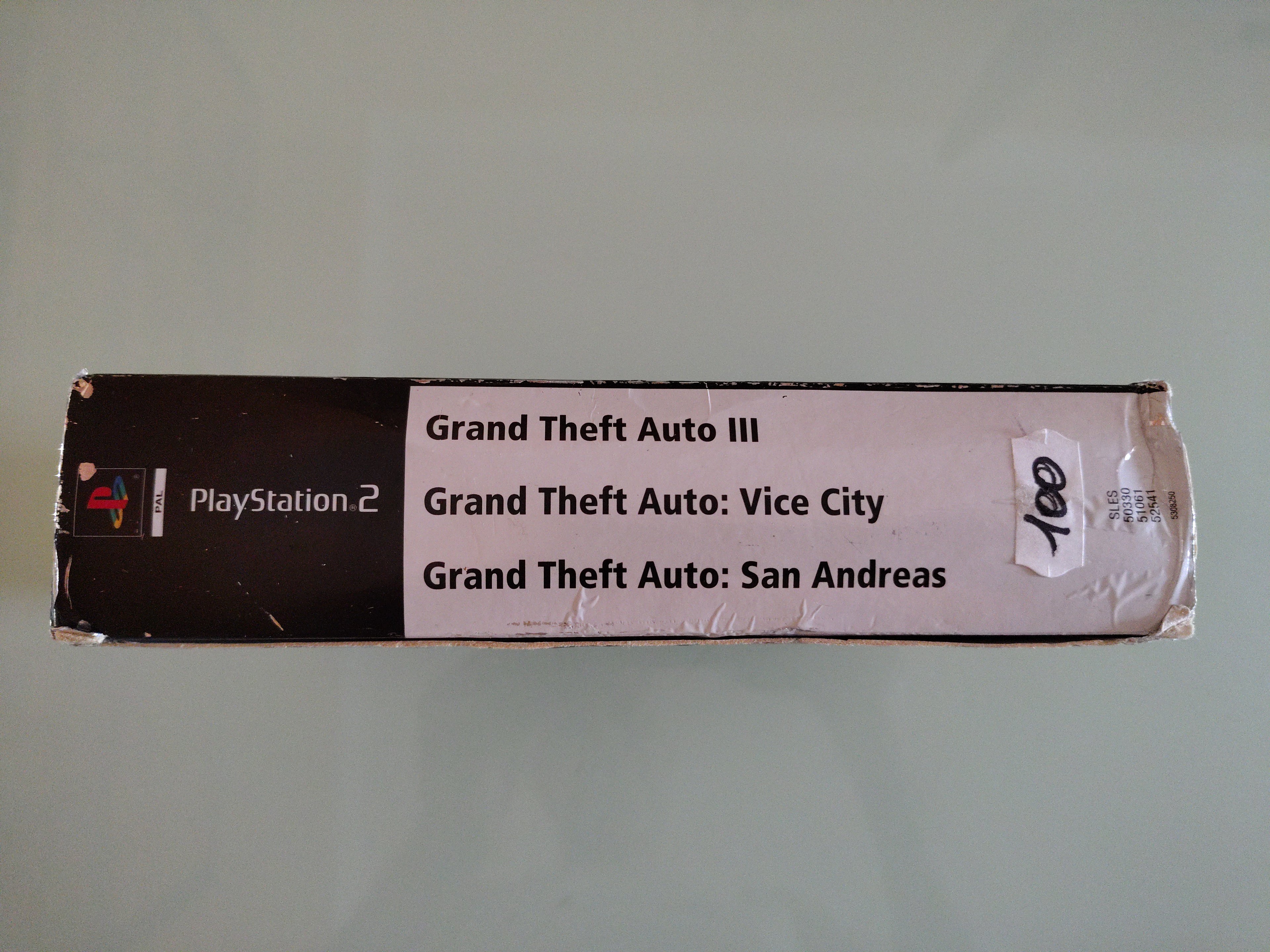 Grand Theft Auto: The Trilogy - III, Vice City, San Andreas [PlayStation 2] versione italiana