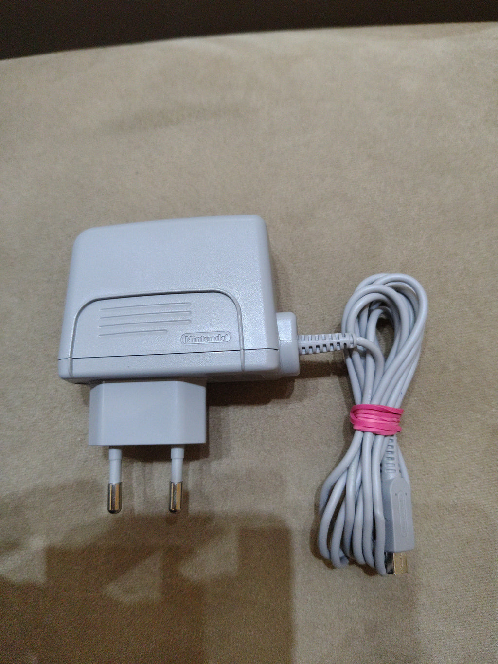 NINTENDO NEW 2DS XL BIANCO/ARANCIONE ( leggi)