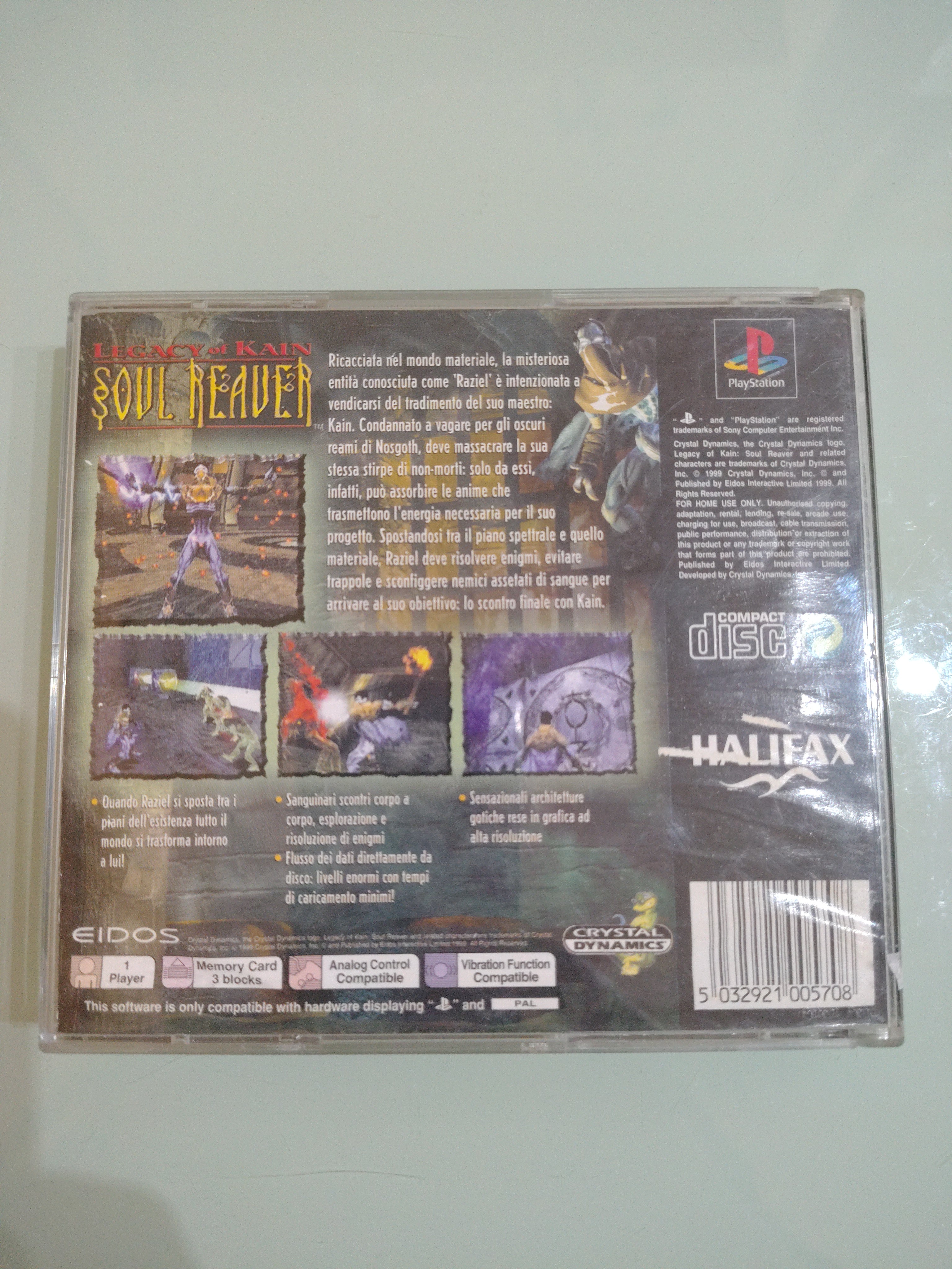 LEGACY OF KAIN SOUL REAVER PAL ITA copertina olografica