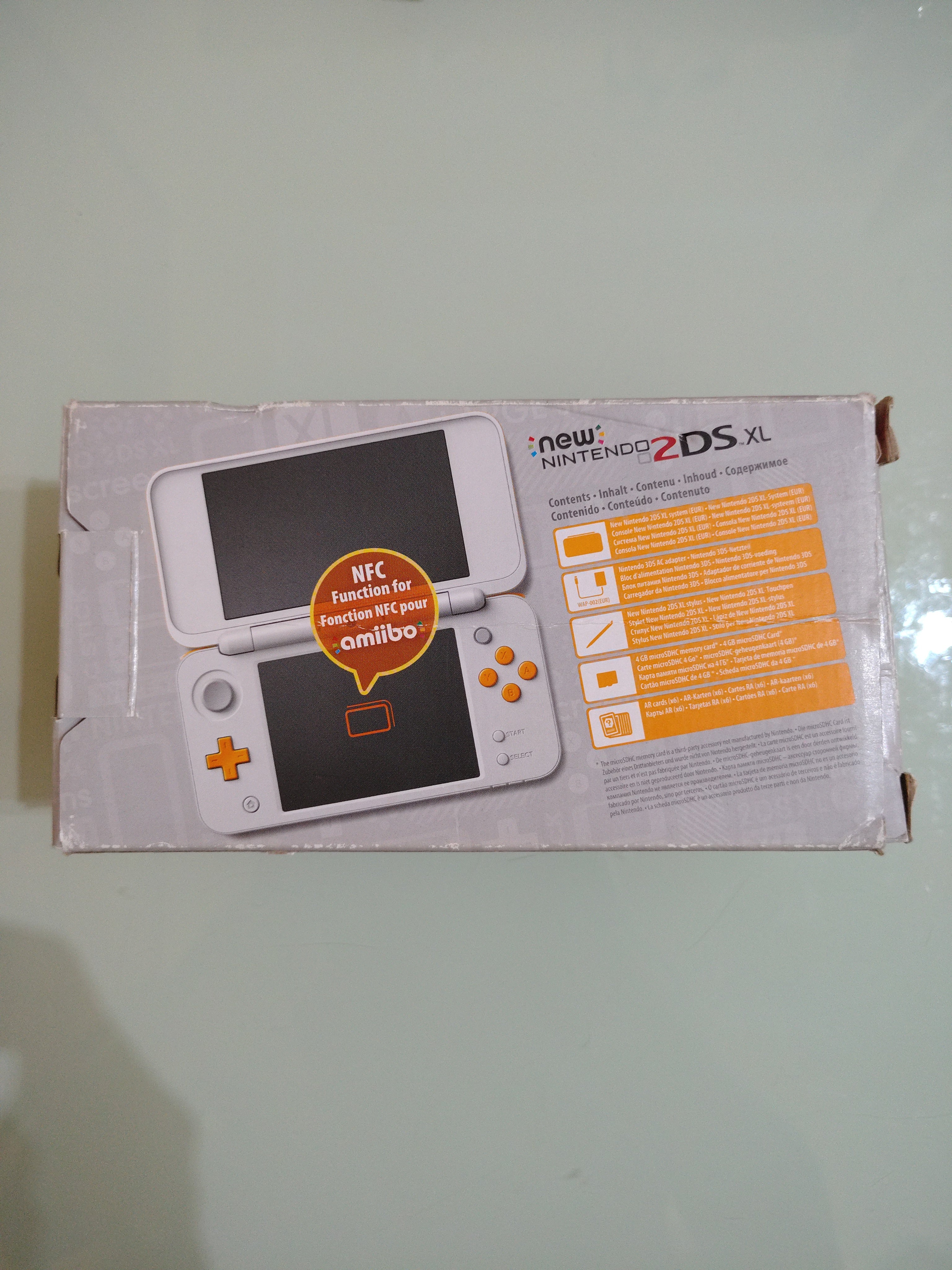 NINTENDO NEW 2DS XL BIANCO/ARANCIONE ( leggi)