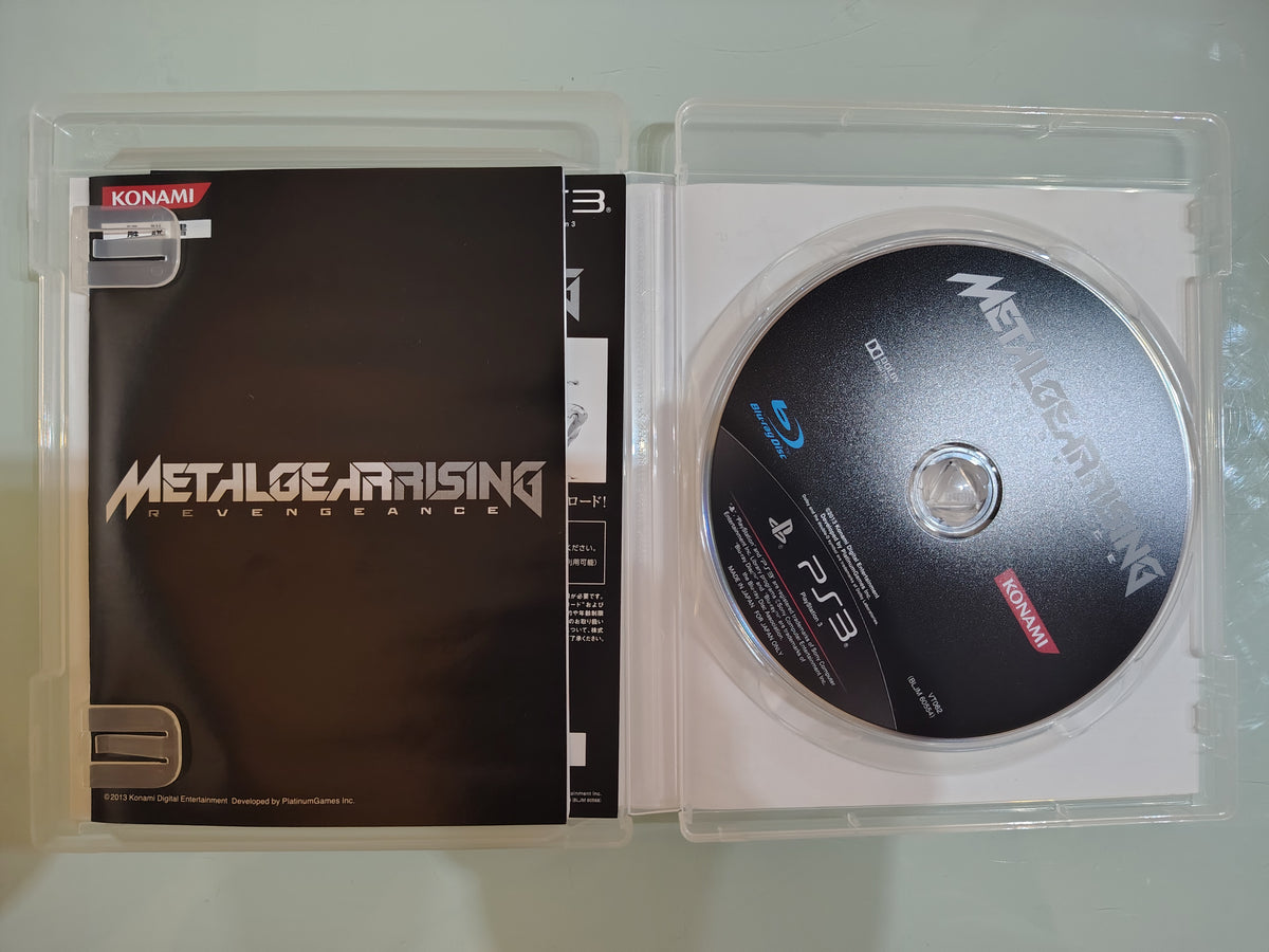 METAL GEAR RISING REVENGEANCE  versione giapponese Konami