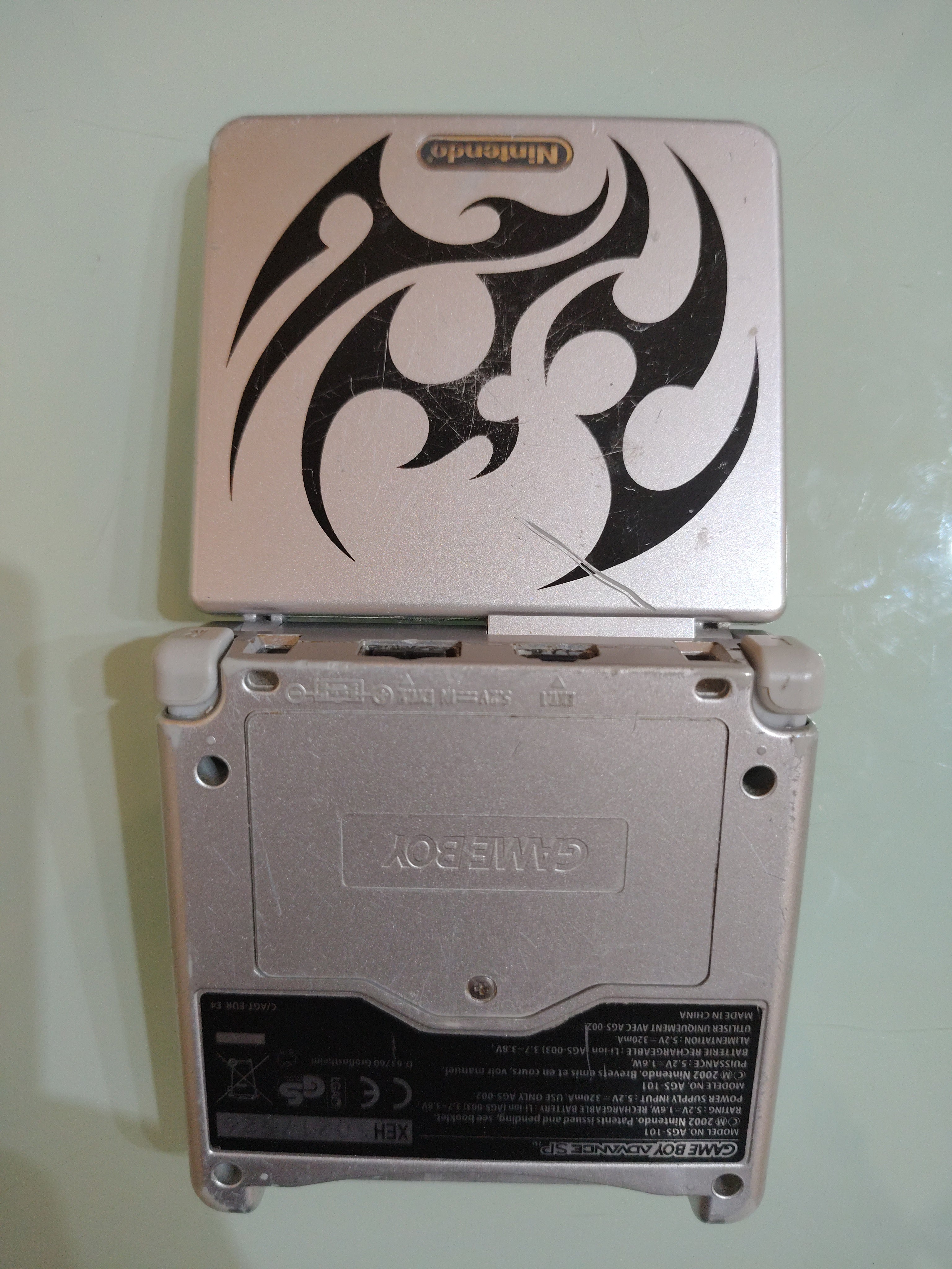 game boy advance sp AGS 101 TRIBAL