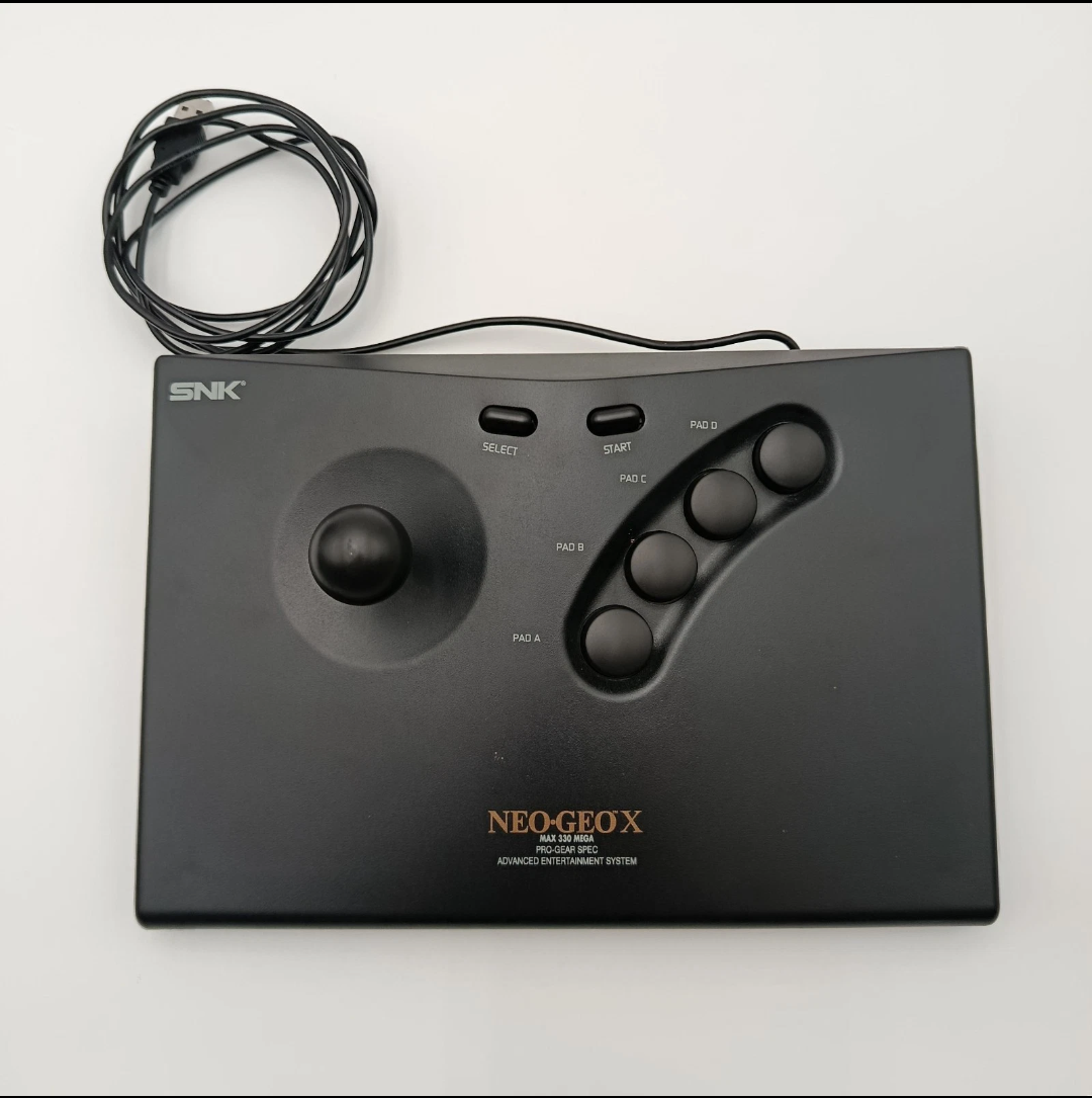 Console Neo Geo X Gold  Limited Edition SNK