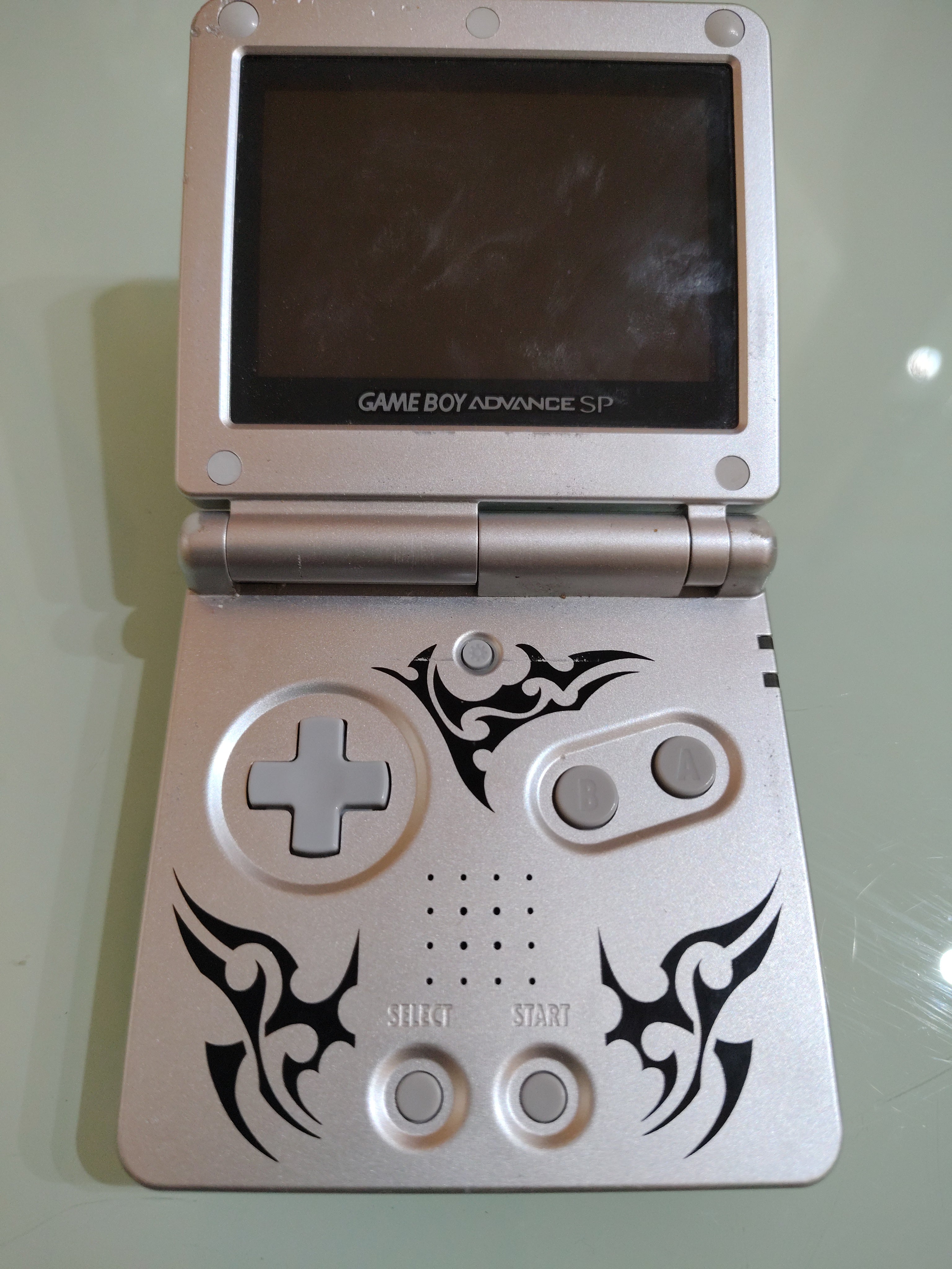 Game boy sp TRIBAL AGS 101