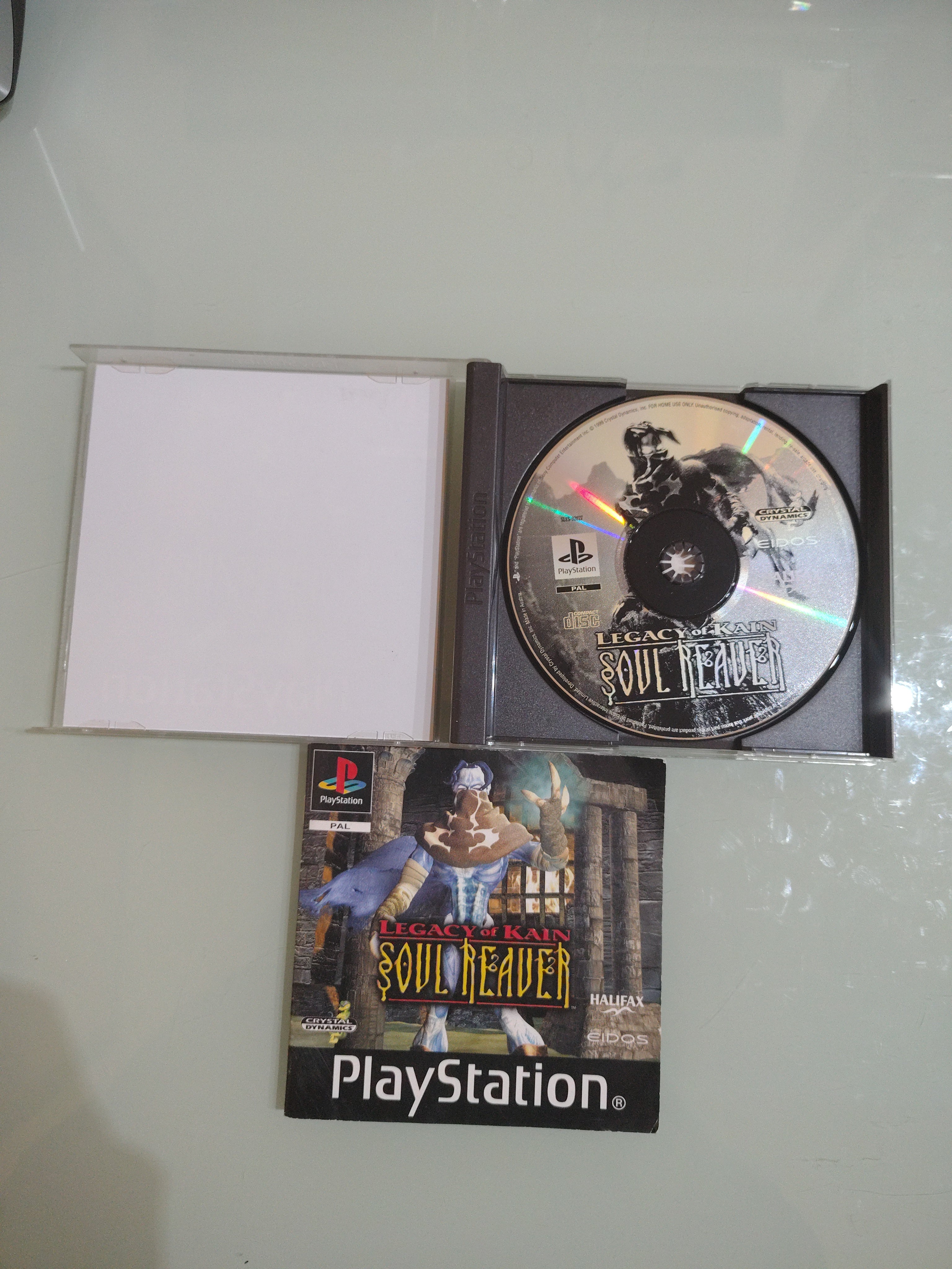 LEGACY OF KAIN SOUL REAVER PAL ITA copertina olografica