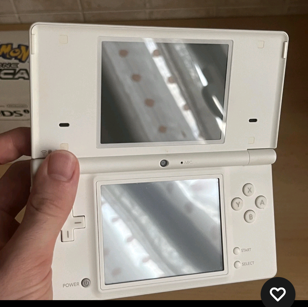 Nintendo DSi Pokemon bianca edizione speciale Zekrom e Reshiram BOXATA ITA