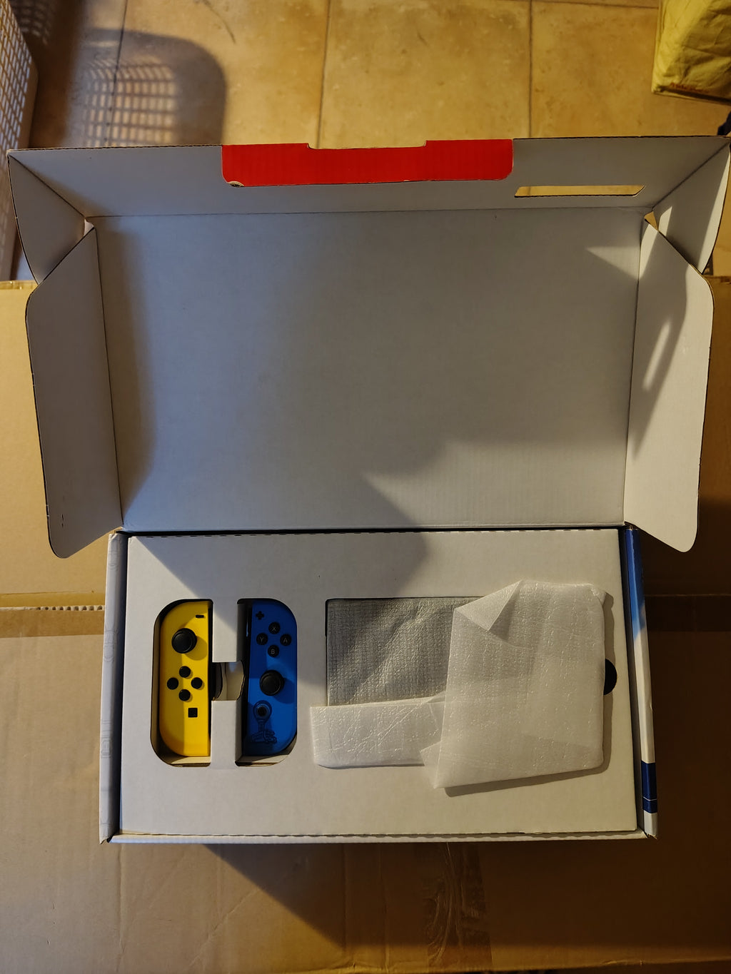 Nintendo switch special edition fortnite..