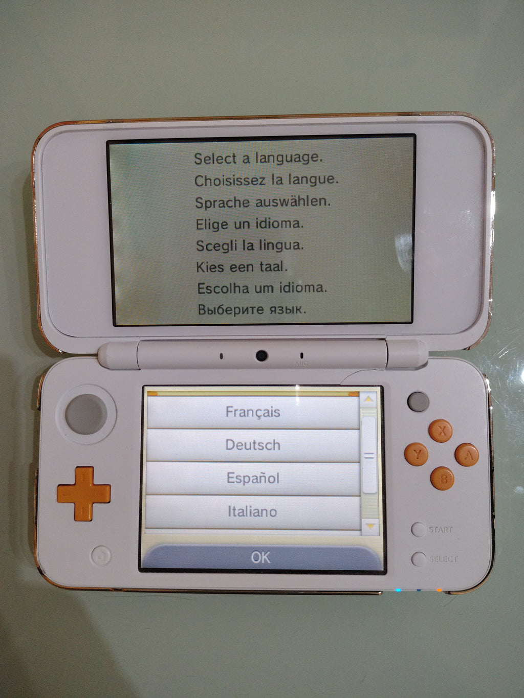 NINTENDO  NEW 2DS XL (LEGGERE)
