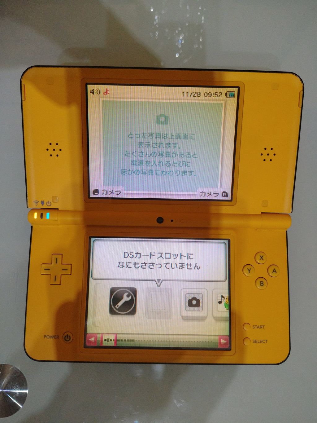 Console Nintendo DSi LL gialla jap ( buone condizioni)