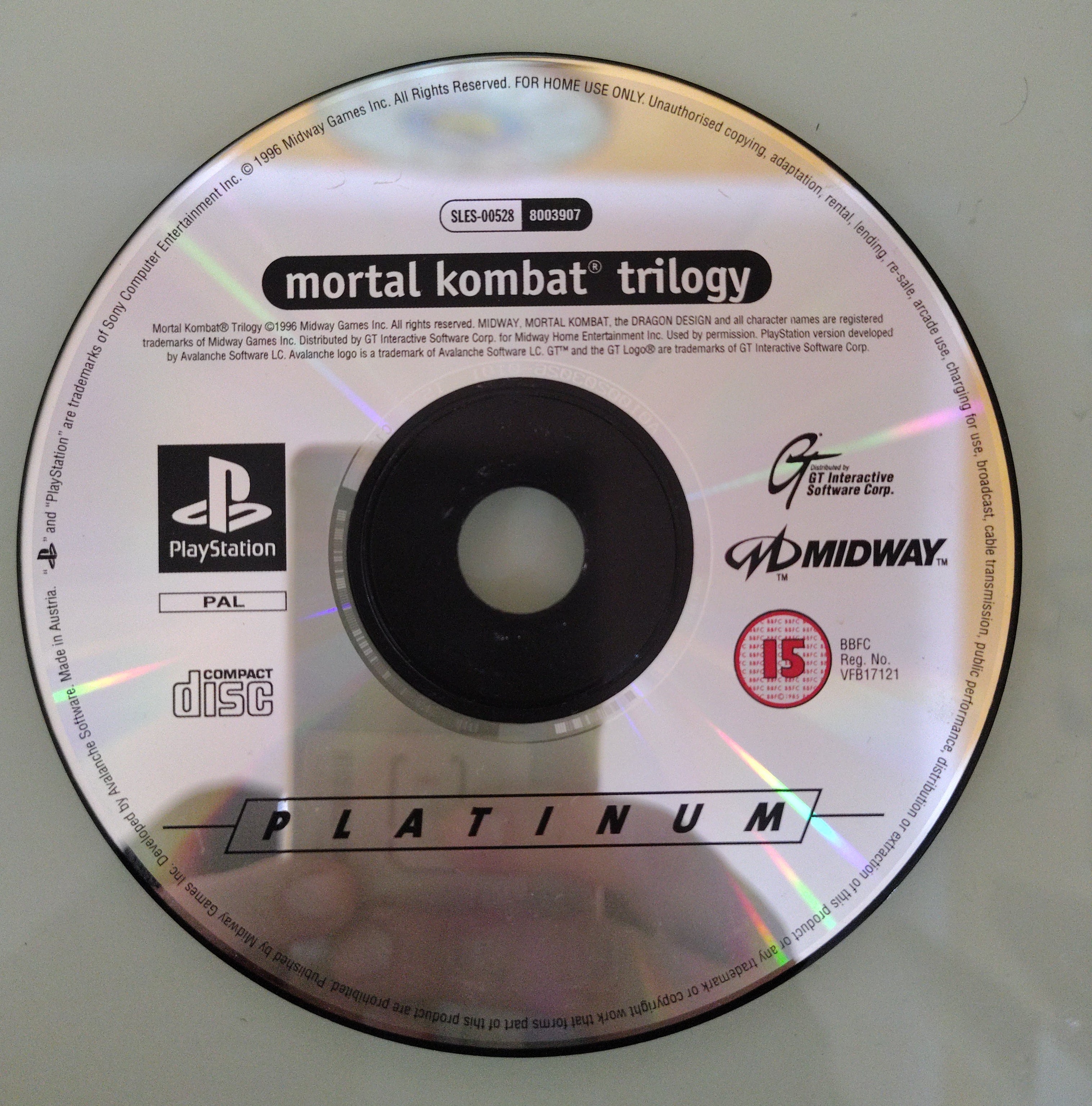 MORTAL KOMBAT TRILOGY ( SOLO DISCO)