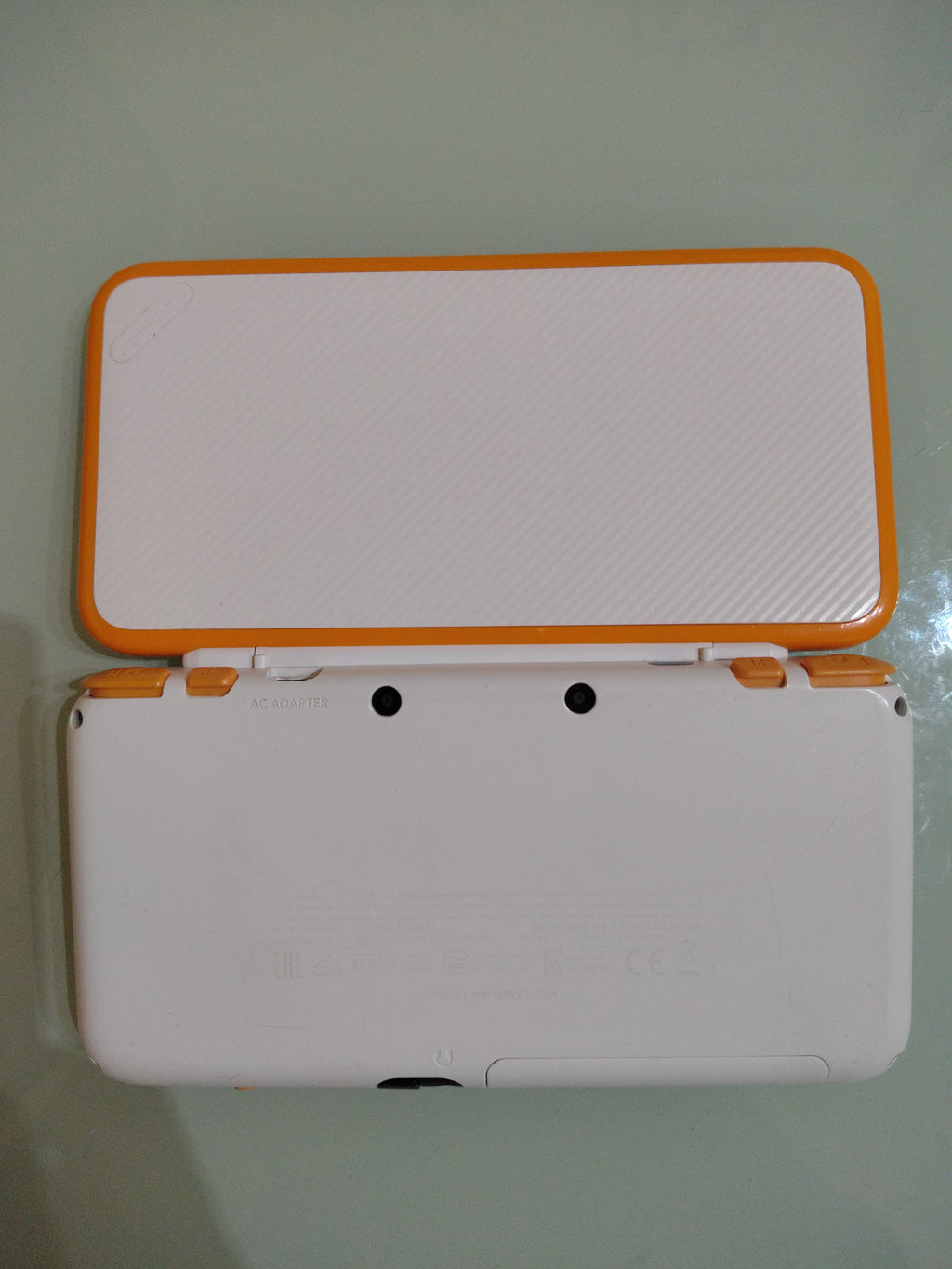 NINTENDO  NEW 2DS XL (LEGGERE)