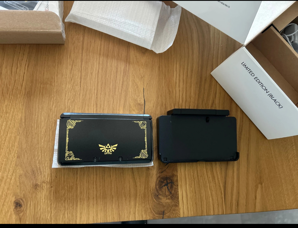 Nintendo 3DS The Legend of Zelda 25th Anniversary Edition completa