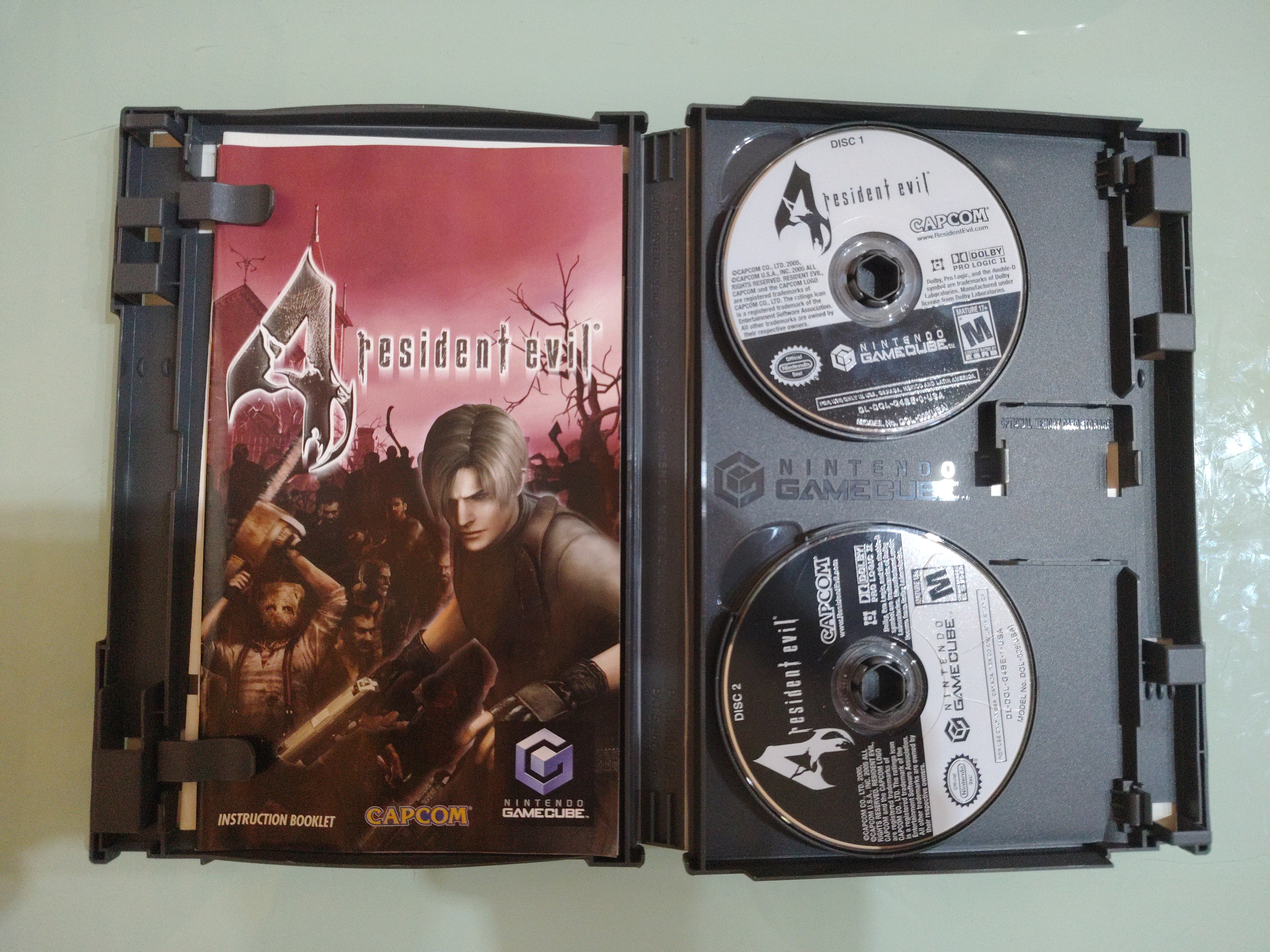 Resident Evil 4 (Nintendo GameCube, 2005) NTSC