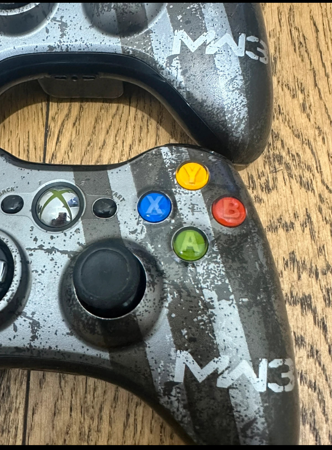 Controller Xbox 360 Limited Modern Warfare 3 ( leggere)