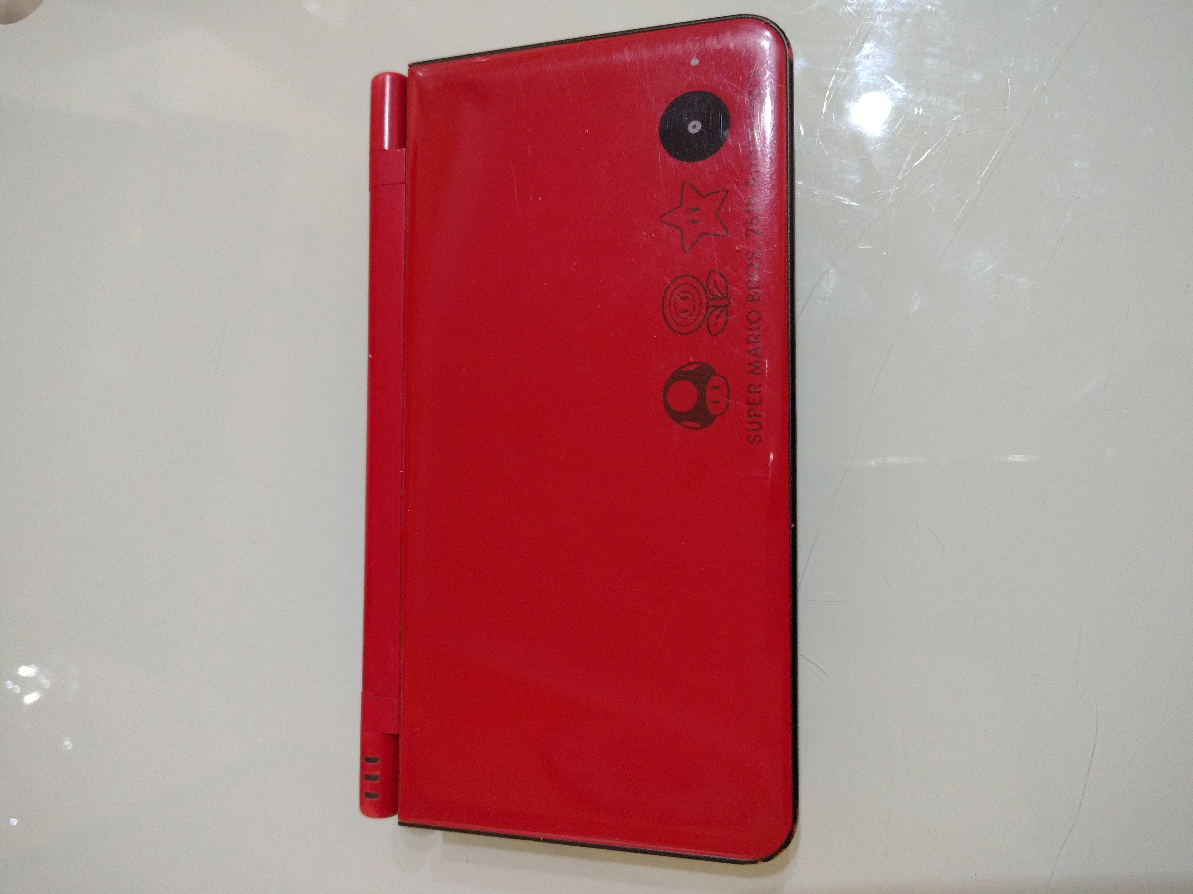 NINTENDO DSI XL VERSIONE MARIO 25' ANNIVERSARIO