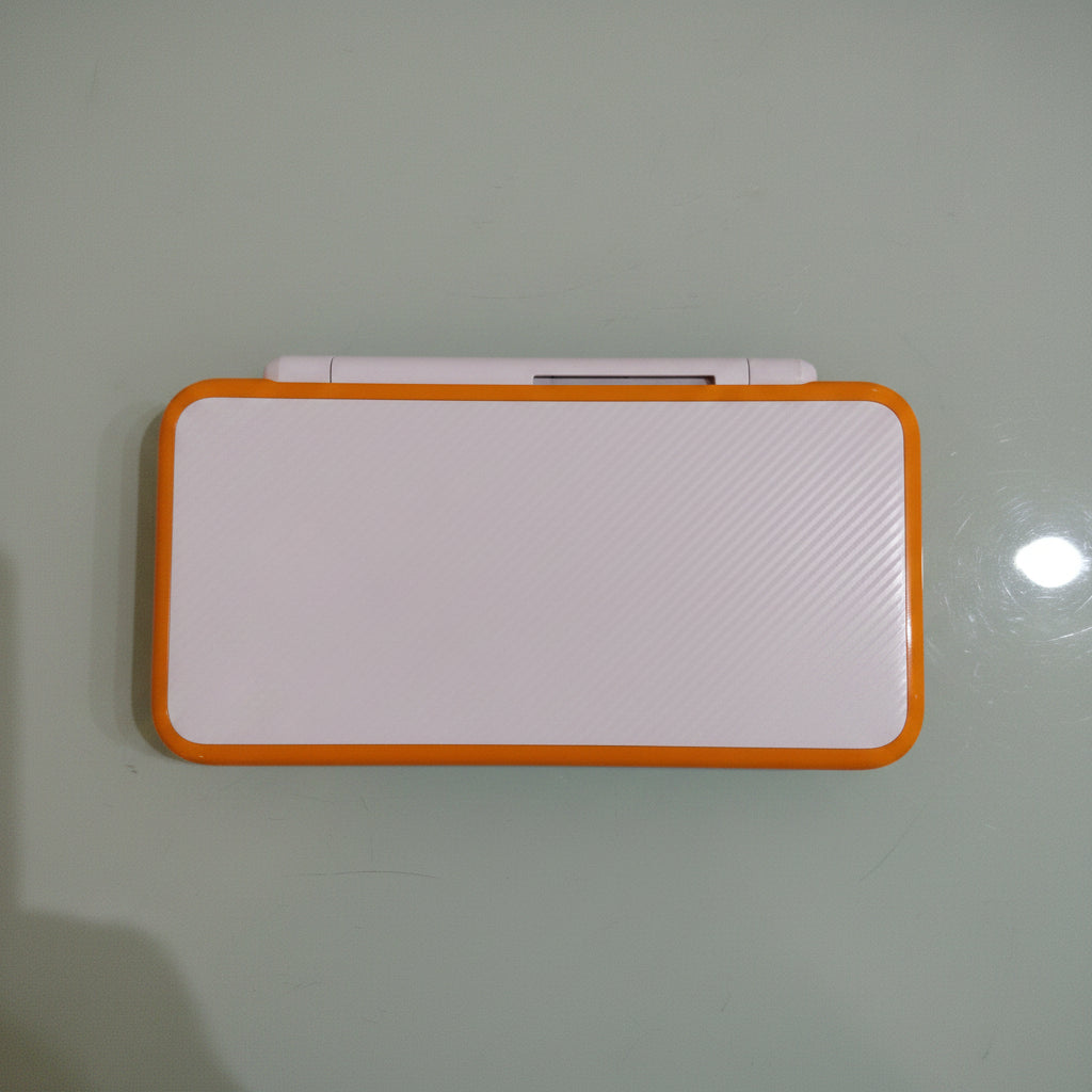 NINTENDO NEW 2DS XL BIANCO/ARANCIONE ( leggi)