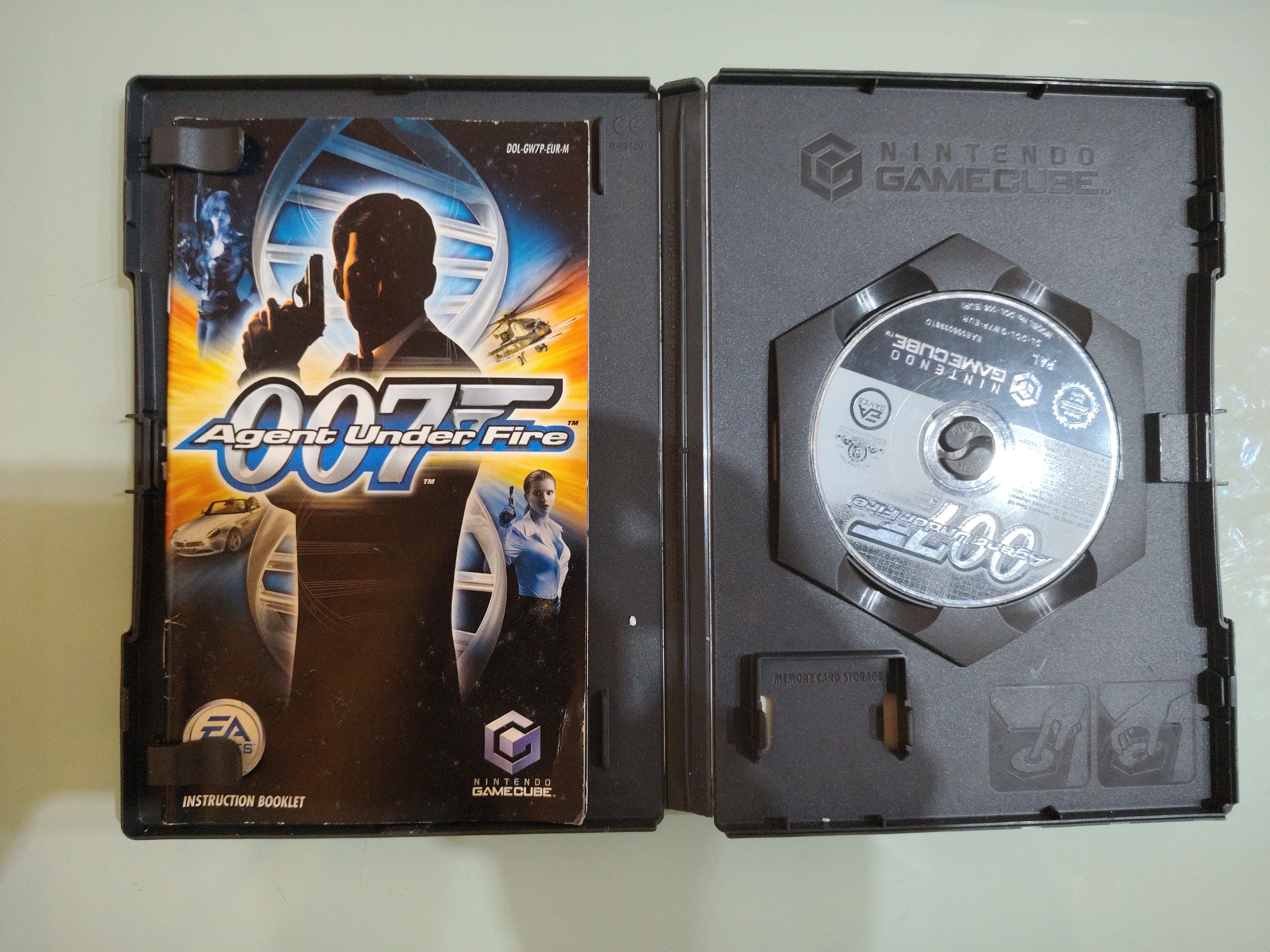 AGENT 007  UNDER FIRE  james bond PAL uk