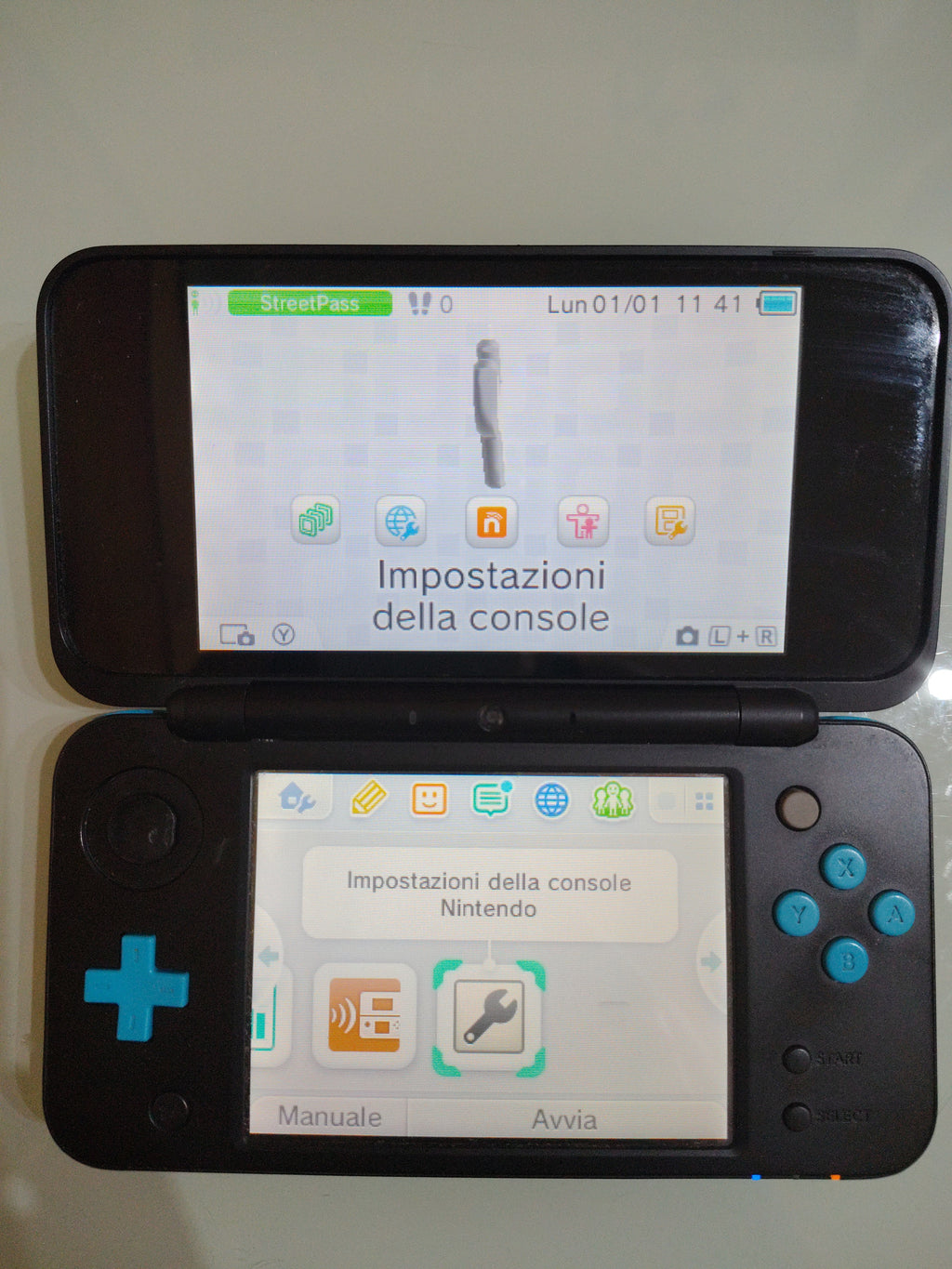 Nintendo New 2DS XL Console di gioco portatile turchese nera testata