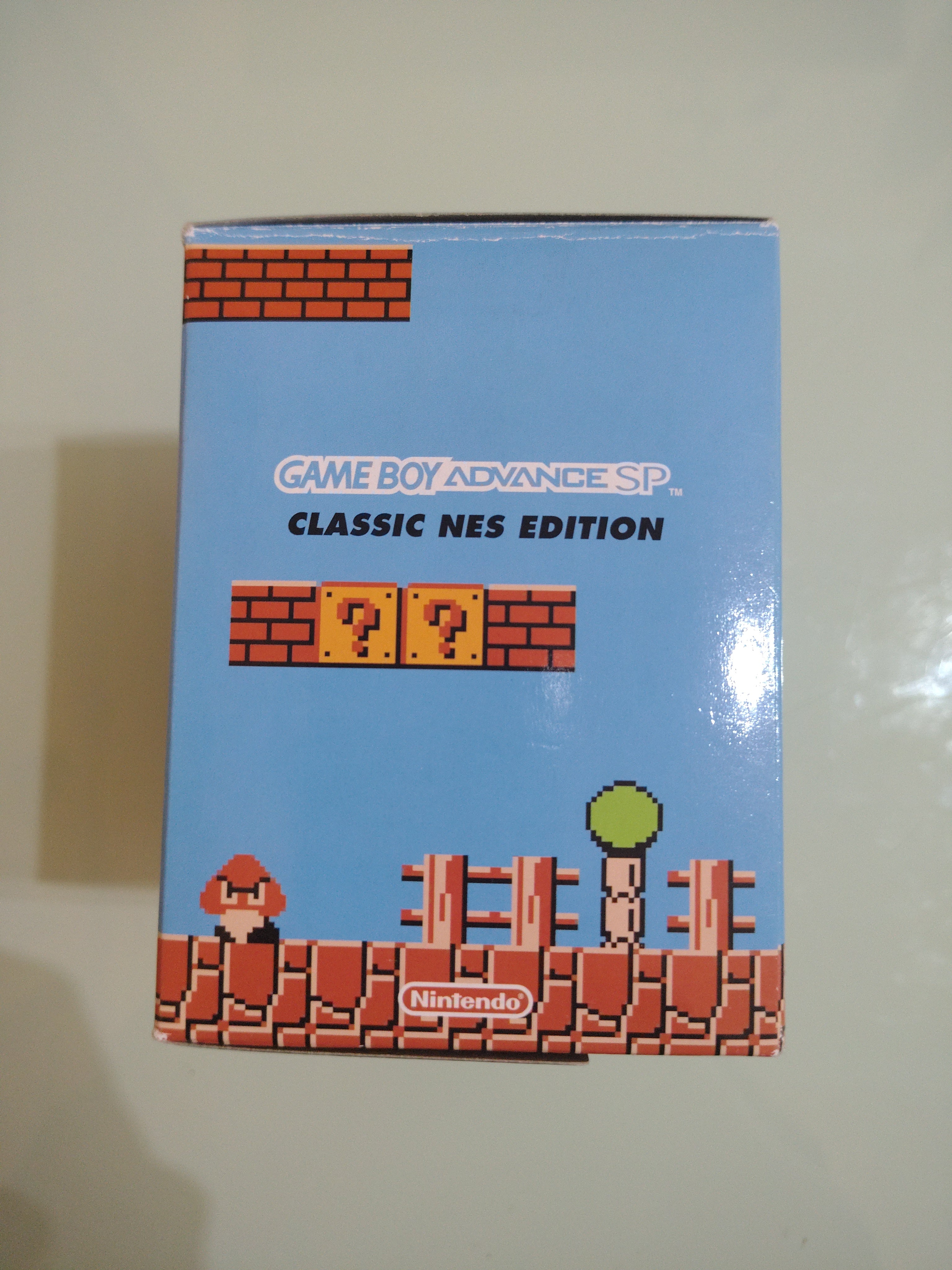 Game Boy Advance SP Nes Limited Edition