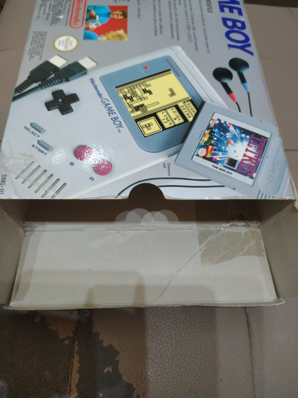 # Nintendo Gameboy Original DMG-01 scatola originale  + TETRIS ( PORTAITLE) LEGGERE