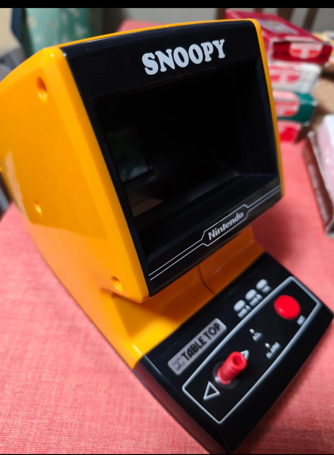 TABLE TOP SNOOPY CONSOLE VINTAGE